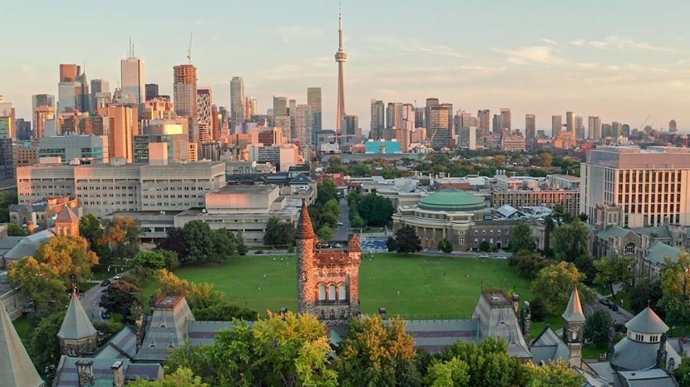 University Of Toronto Acceptance Rate & Tuition Fee